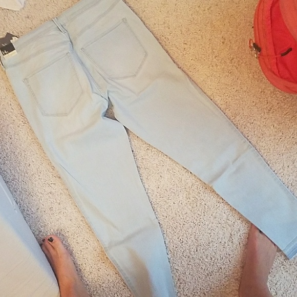 Abercrombie jeans - Picture 3 of 4